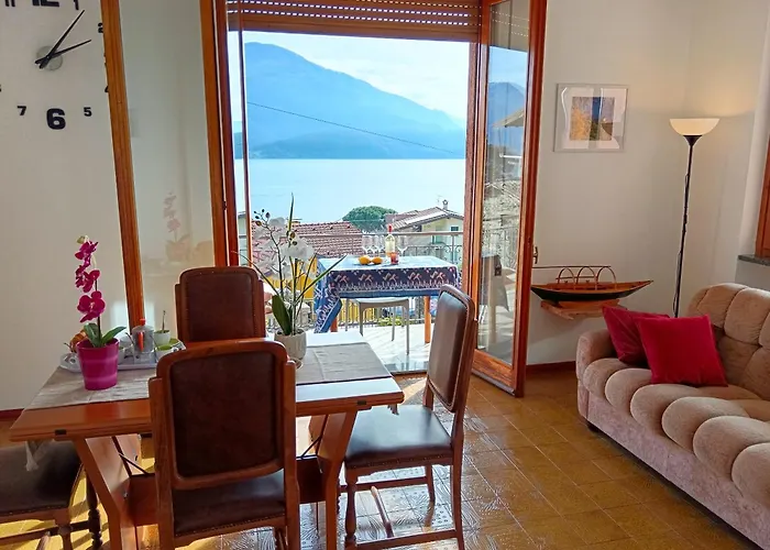 Augusta Lägenhet Domaso